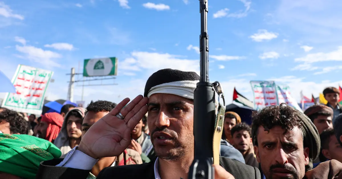 Husiler resmen savaşa katıldı. İsrail’e ilk füze saldırısı