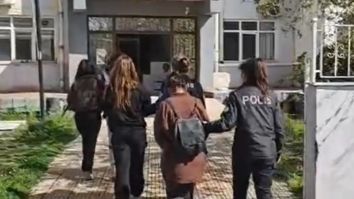 3 kişilik hırsızlık çetesi çökertildi