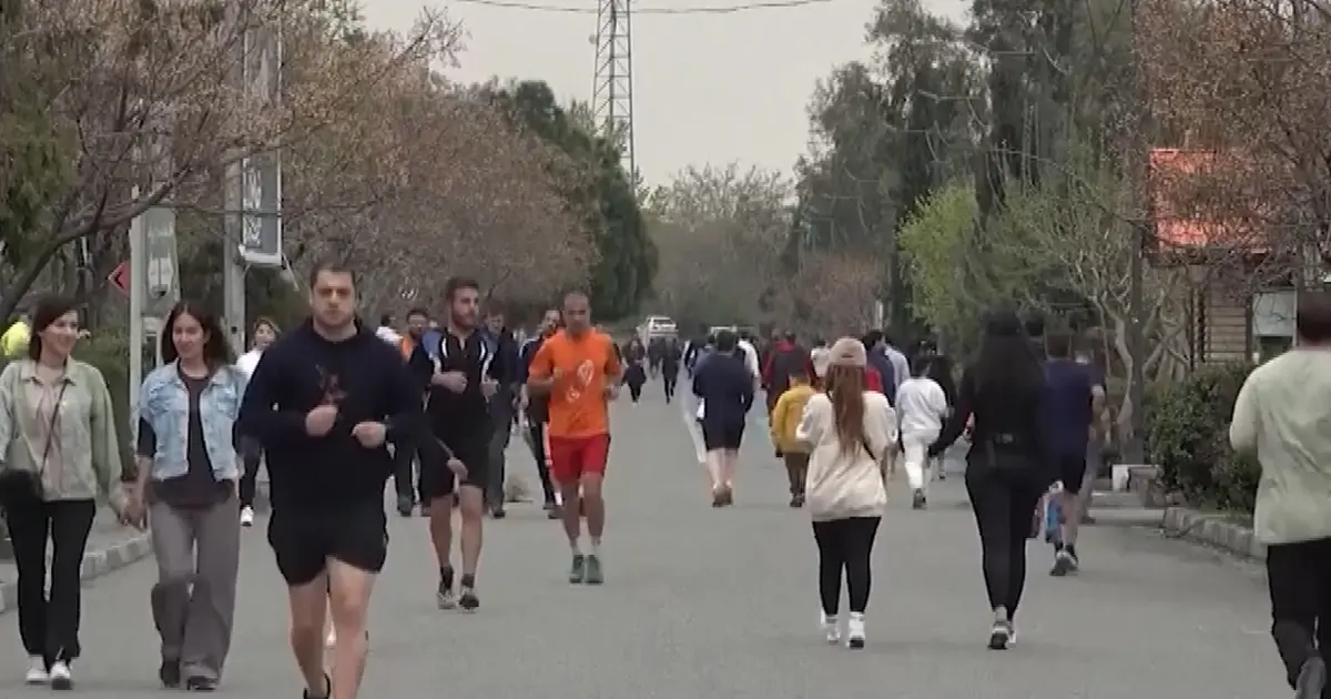 Tahran’da gündelik hayat savaşa rağmen sürüyor. “Artık korku yok”