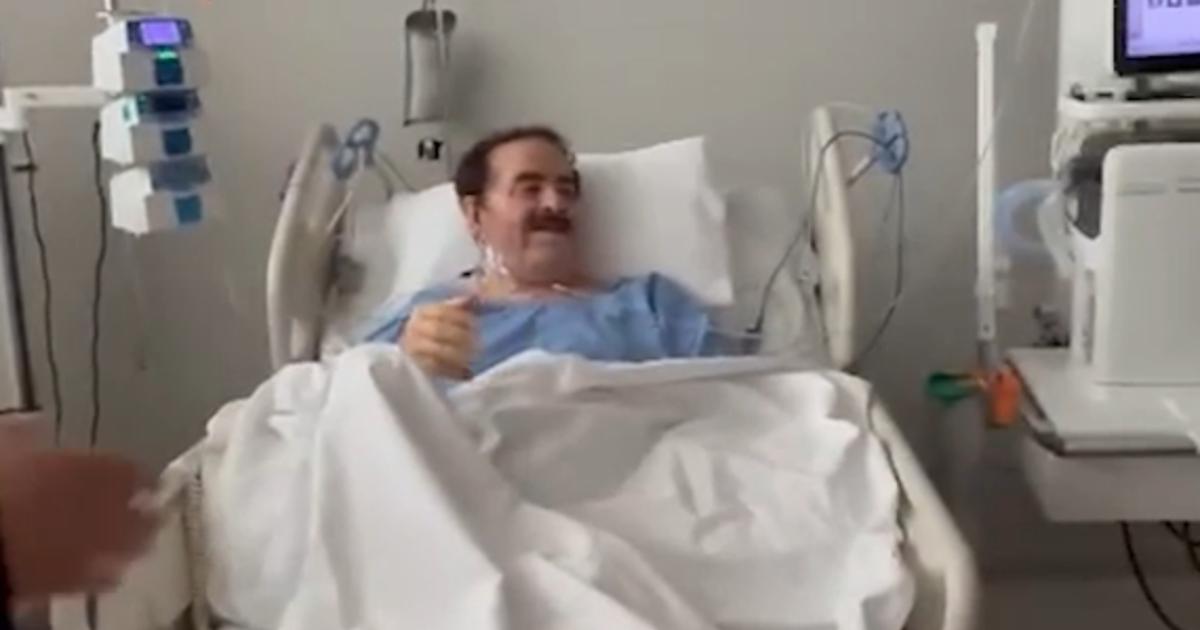 Hastanedeki İbrahim Tatlıses’ten yeni görüntü