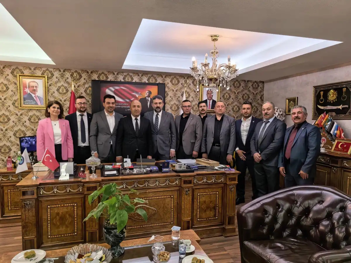 Ankara Kent Konseyi ile Ankara Oto Sanatkarları Esnaf Odası arasında yeni dönem iş birliği mesajı!