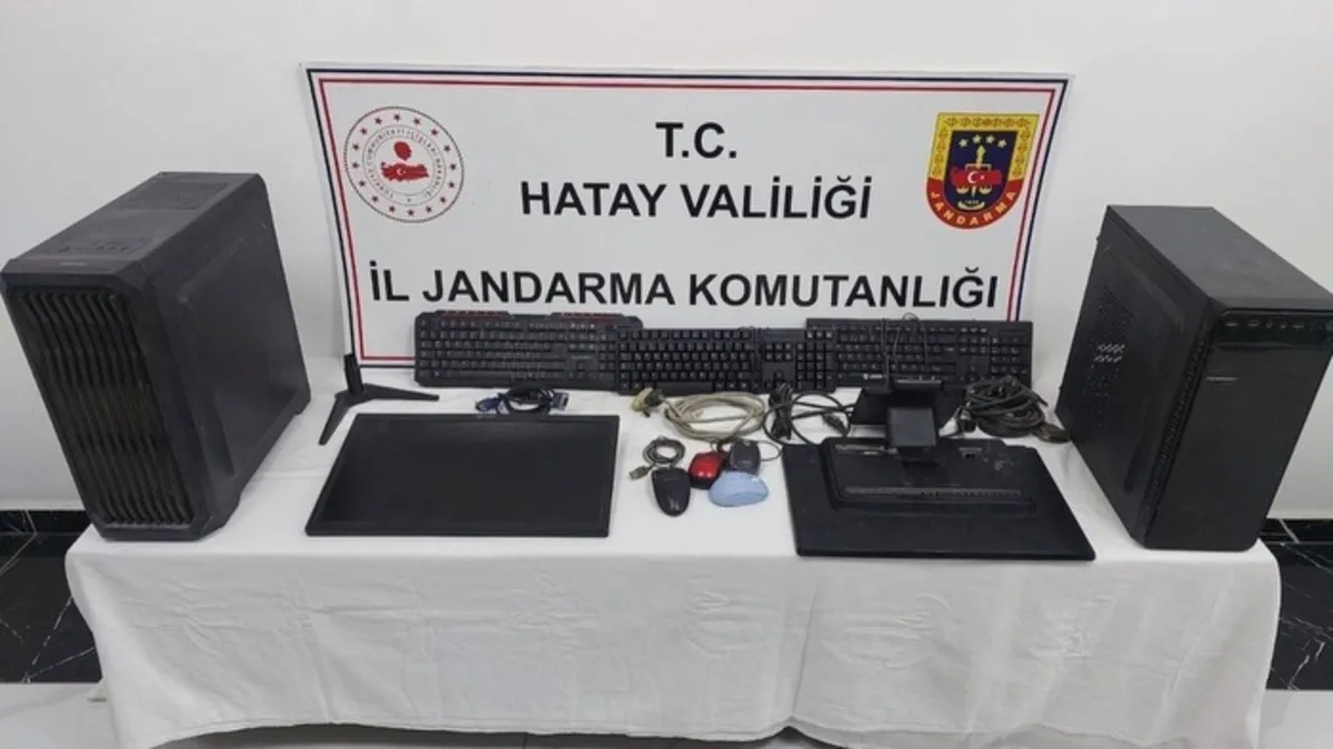 Yakalanan 5 teknoloji hırsızı tutuklandı