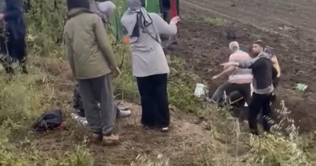 Çanakkale’de otobüs devrildi: Çok sayıda yaralı var
