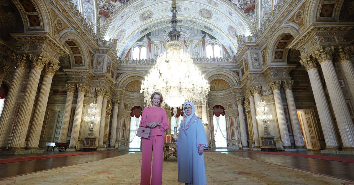 Emine Erdoğan, Belçika Kraliçesi Mathilde’yle bir araya geldi