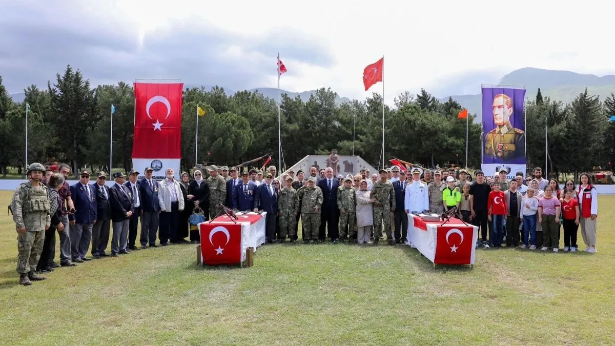 Engelli gençlerin temsili askerlik heyecanı