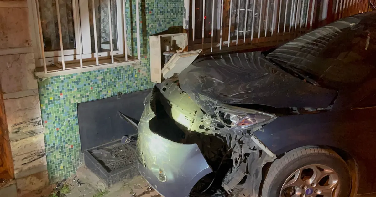 Bursa’da alkollü sürücünün çarptığı araç doğal gaz kutusunu patlattı