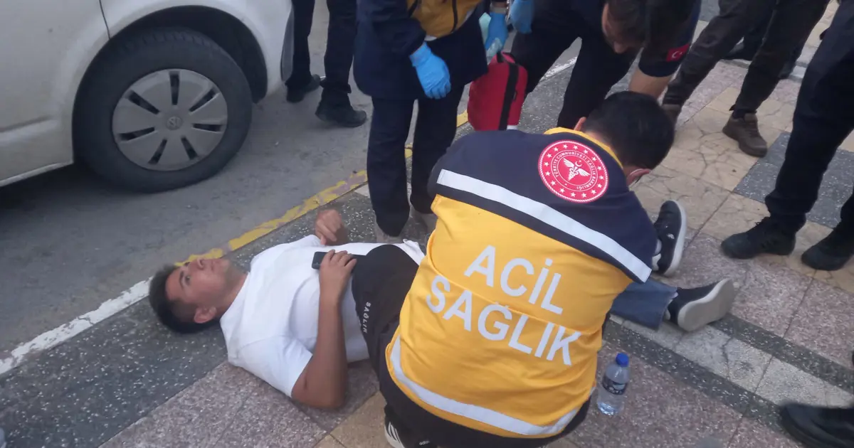 ‘Neden yan baktın?’ tartışmasında bıçakla yaralandı