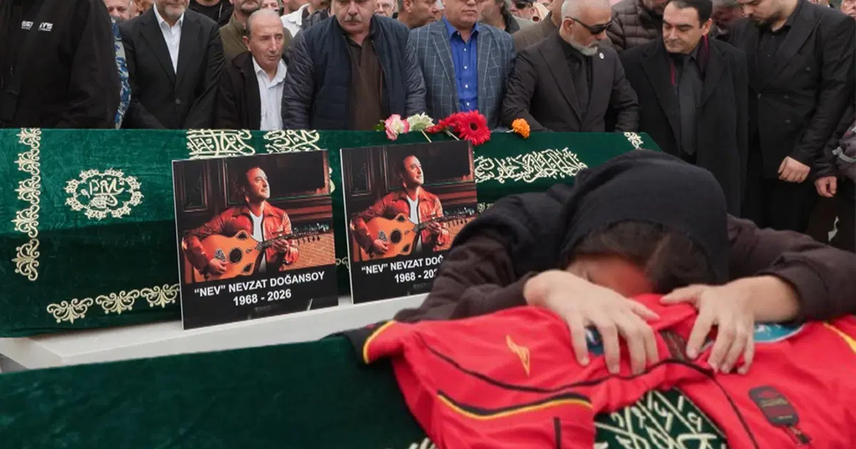 Şarkıcı Nev son yolculuğuna uğurlandı. Tabutu başında gözyaşları sel oldu